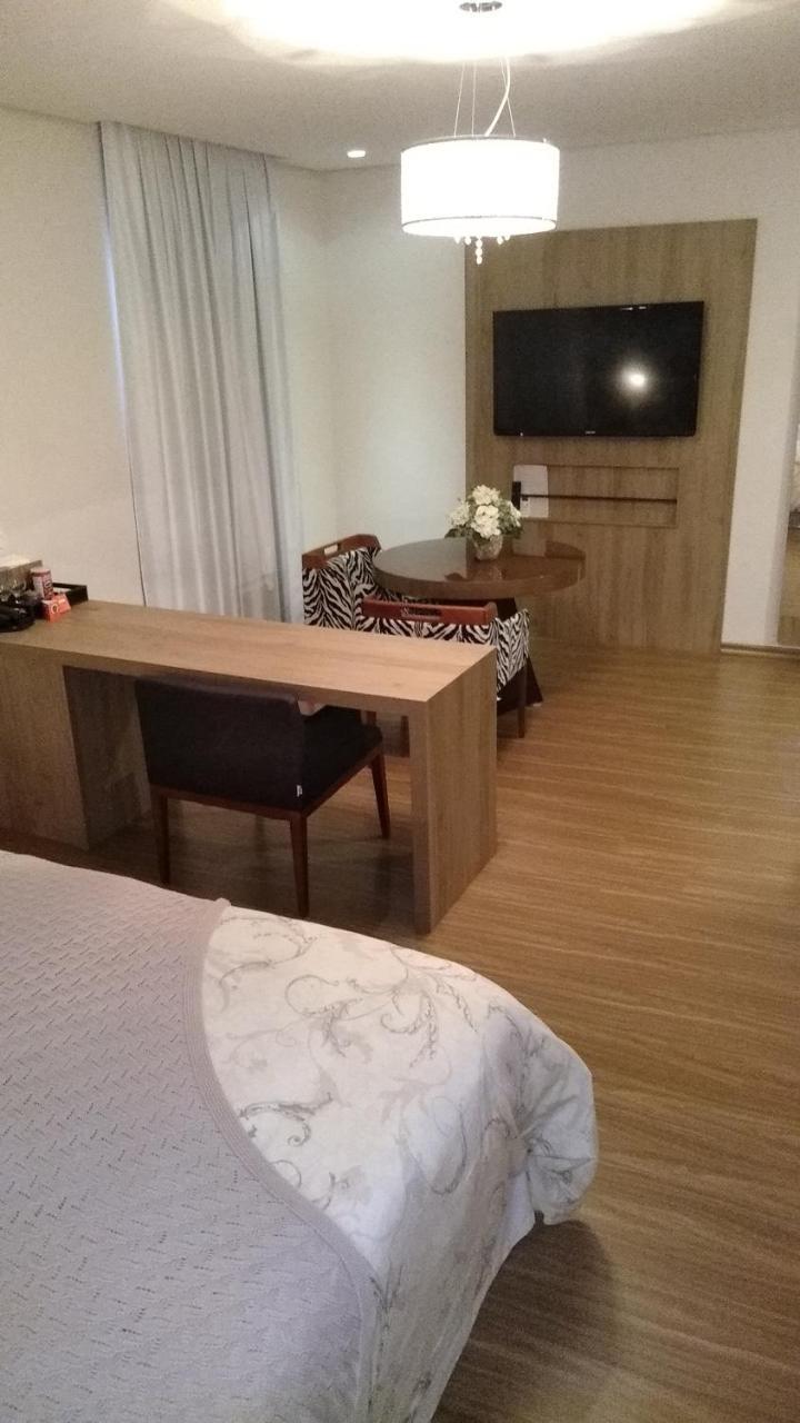 Ives Hotel コスタリカ エクステリア 写真